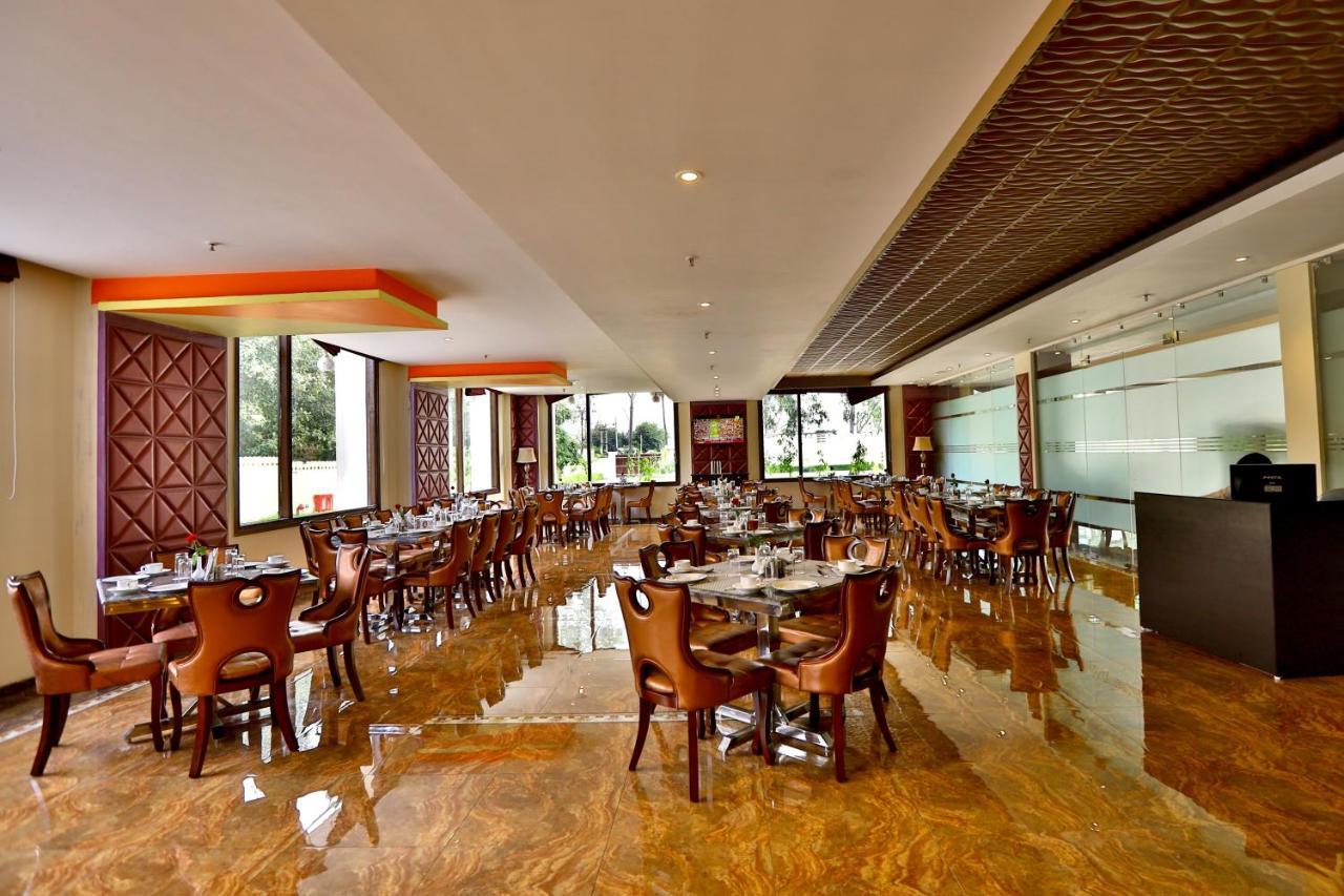 Regenta Resort Bharatpur, Fatehpur Sikri Road Екстер'єр фото